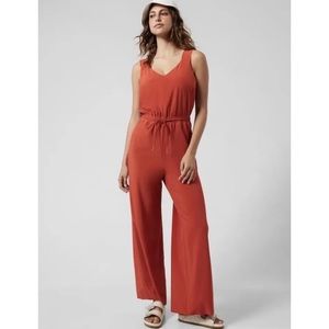 Athleta Savannah Jumpsuit Romper Sleeveless Lightweight Stretch NWOT Sz 6